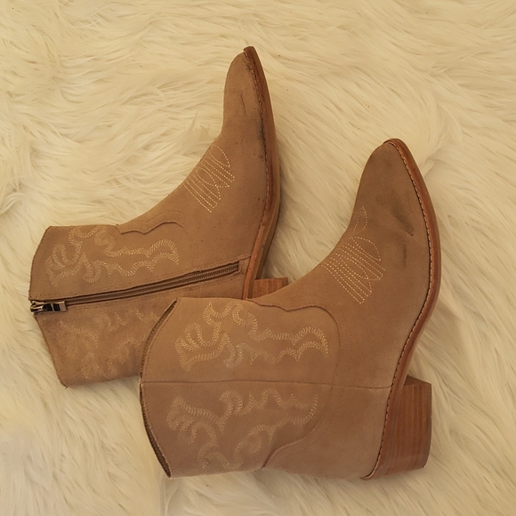 Anthropologie Silent D Women's Suede Zofie Western Boots Taupe - Picture 6 of 11